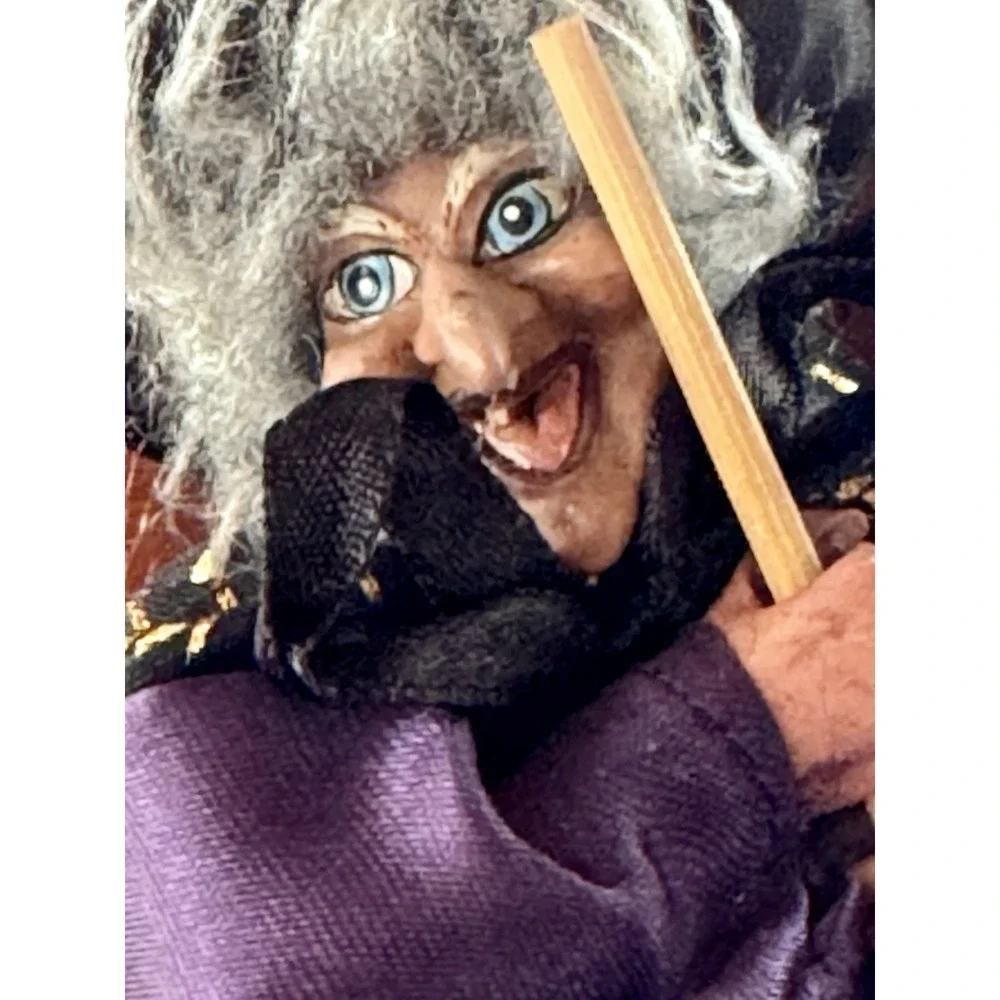 NEW Ganz Furry's Small Wonders Witch Fig Sitter Poseable Halloween Decor EH9390